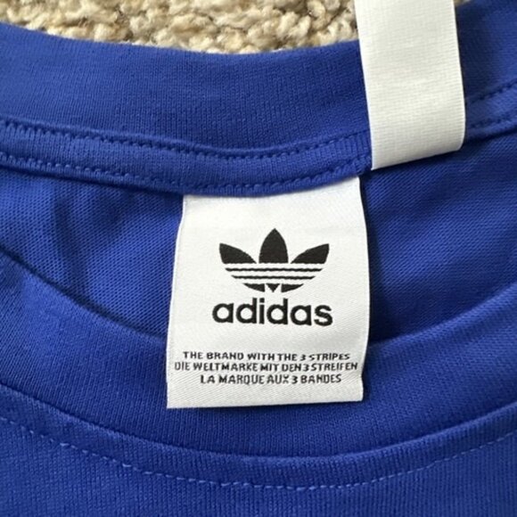 adidas IN8437 Women Blue Crew Neck Short Sleeve Trefoil Boxy T-Shirt Size Large - Picture 7 of 10